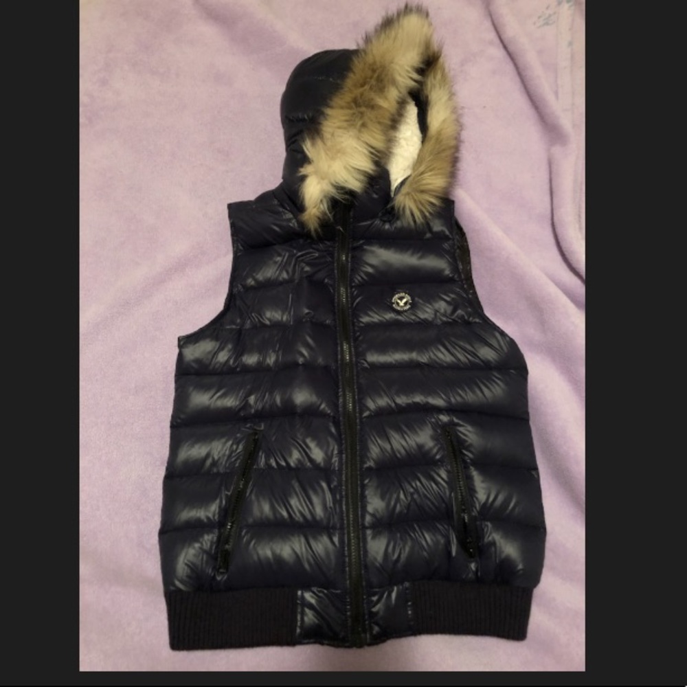 AE Puffer Vest🎈🌸NWOT!